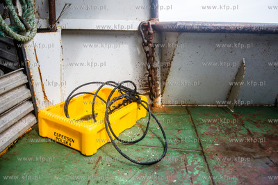 Morze Bałtyckie. Rybacy z Władysławowa, z kutra...