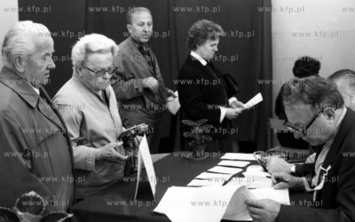 Pierwsze wolne wybory parlamentarne w Polsce - nz glosowanie...