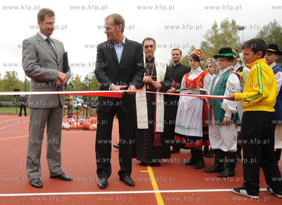 Garczyn kolo Koscierzyny. Otwarcie kolejnego boiska...