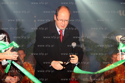 Oficjalne otwarcie lodowiska na placu koncertowym przy...