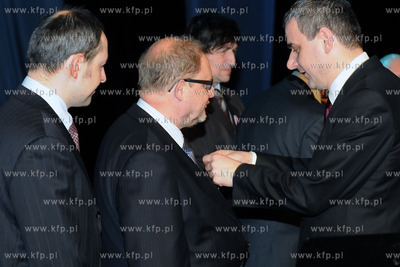 Teatr Muzyczny w Gdyni. Uroczysta sesja Rady Miasta...