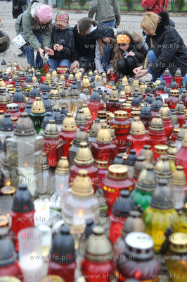 Uczniowie klasy IVa Szkoly Podstawowej nr 45 z Gdanska...