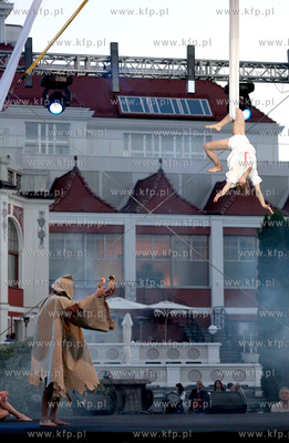 Molo w Sopocie. Sen Nocy Letniej w wykonaniu Teatru...