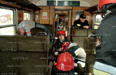 Cwiczenia wypadku masowego z duza iloscia osob poszkodowanych...