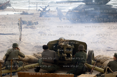 Operacja D Day - byla przedmiotem inscenizacji na plazy...