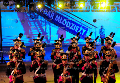 Gdynia. Final Festiwalu Orkiestr Wojskowych. Wsrod...