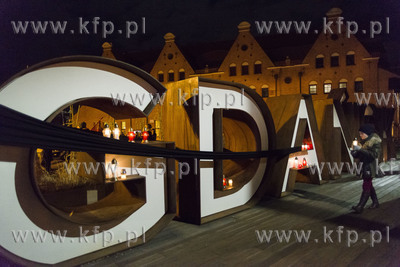 Gdańsk, parking Filharmonii - akcja "Pożegnanie -...
