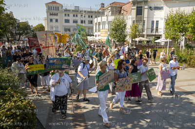 Sopot. Marsz dla zdrowia psychicznego i przejście...