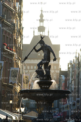 Gdansk, fontanna Neptuna na Dlugim Targu.
2.07.2009
fot....
