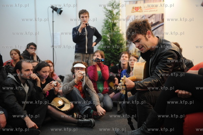 Festiwal MTV, czyli Gdansk Dzwiga Muze. Spotkanie grupy...