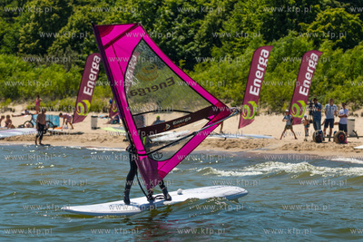 Plaza w Sopocie, przy Sopockim Klubie Zeglarskim. Briefing...