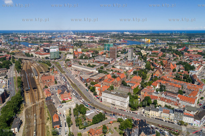 Budowa centrum handlowego Forum Gdańsk. Środkiem...
