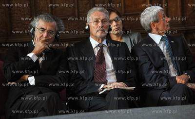 Dwor Artusa w Gdansku. Uroczystosc wreczenia Nagrody...