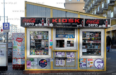 Gdynia. Kiosk na skrzyzowaniu il. 10 lutego i Wladyslawa...
