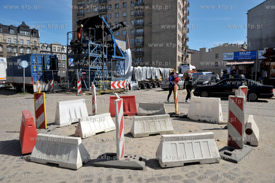 Gdansk. Dolne Miasto. Remont i przebudowa ulicy Lakowej....