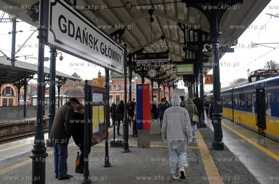 Oficjalne uruchoinienie nowej trasy kolejki SKM Gdansk...