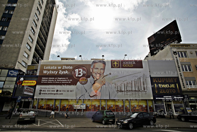 Reklama parabanku Amber Gold na ul. Grunwaldzkiej w...