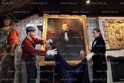 Gdansk.Dwor Artusa. Przekazanie portretu kupca gdanskiego...