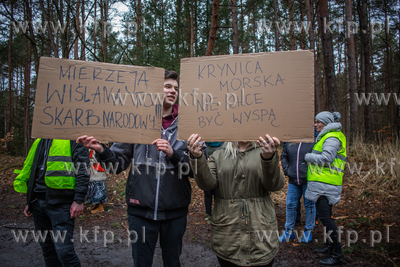 Protest przeciwko przekopowi Mierzei Wiślanej w Skowronkach.
20.02.2019
fot....
