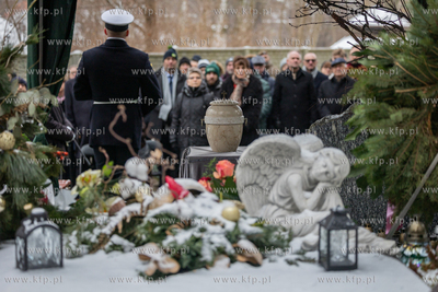 Gdańsk. Cmentarz Srebrzysko. Pogrzeb prof. Andrzeja...