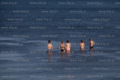 Gdynia Orłowo. Upalny dzień nad morzem. 29.06.2019...