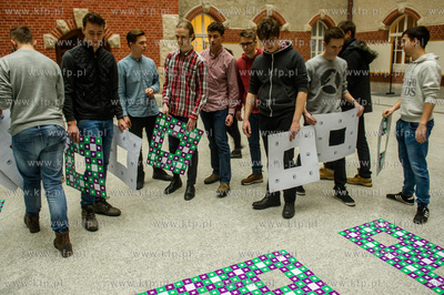 Dziedziniec im. Jana Heweliusza w Gmachu Glownym Politechniki...