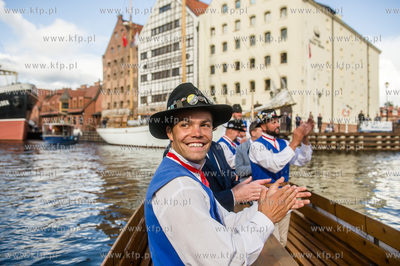 Gdańsk. Przywitanie członków Bractwa Flisackiego...