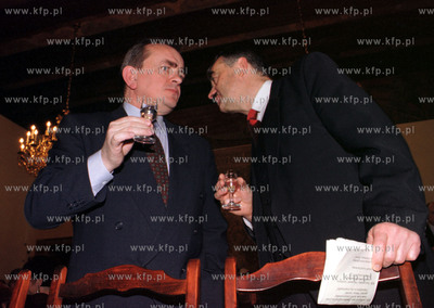 Fundacja Gdanska . Wlodzimierz Dyrka ( Rafineria )...