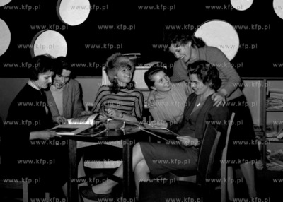 Czytelnia Klubu Miedzynarodowego Klubu Prasy i Ksiazki....