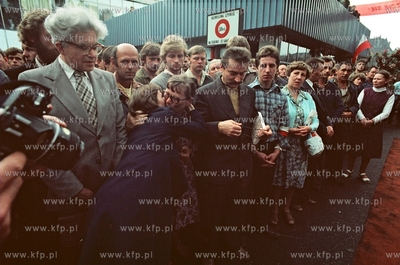 Strajk w Stoczni Gdanskiej im. Lenina Nz. Anna Walentynowicz...