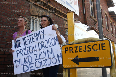 Chwaszczyno. Protest mieszancow Chwaszczyna i okolicznych...