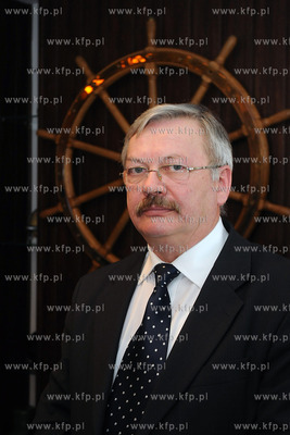 Nawet na 500 mln zl szacuje sie wartosc spolki Dalmor,...