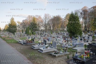 Cmentarz parafialny w Pelplinie29.10.2019Fot. Krzysztof...