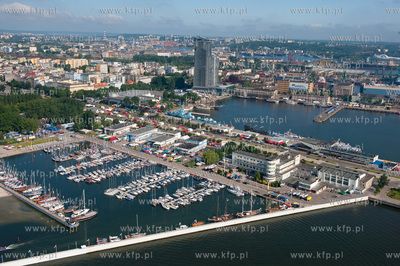 Tall Ships' Races 2009 w Gdyni z lotu ptaka. Zlot Wielkich...