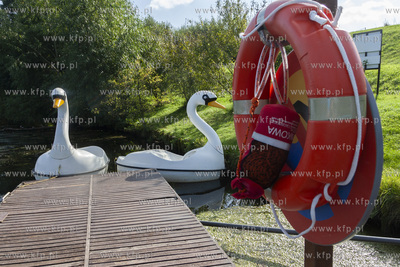 Przystań kajakowa na rzece Radunia w Juszkowie w gmienie...