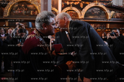 Gdansk, Dwor Artusa. Po raz kolejny wreczono medale...