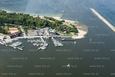 Gdansk z lotu ptaka. Ujscie Wisly Smialej do morza....