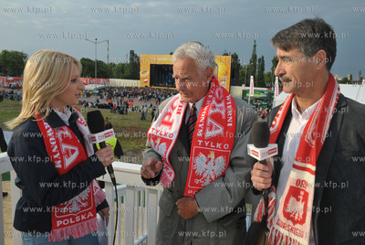 Otwarcie Gdanskiej Strefy Kibica na Placu Zebran Ludowych....