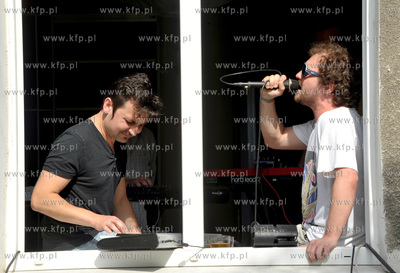 Streetwaves czyli artystyczna akcja miejska w Gdansku...