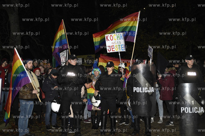 Pierwszy gdyński Marsz Równych, przeszedł spod pomnika...