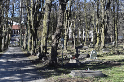 Cmentarz Brętowo nawywany też Brętowskiem w dzielnicy...