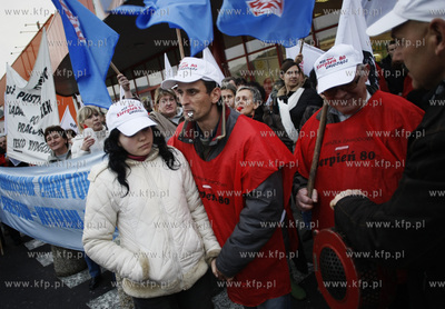 Gdynia. Wolny Zwiazek Zawodowy Sierpien 80 i OPZZ 
pod...