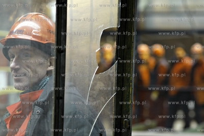 Stocznia Remontowa Shipbuilding S.A..Uroczyste cięcie...