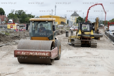 Gdansk. Prace przy budowie wezla drogowego na Letnicy...