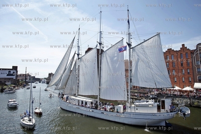 Gdansk. Baltic Sail. Parada Zaglowców na Motlawie....