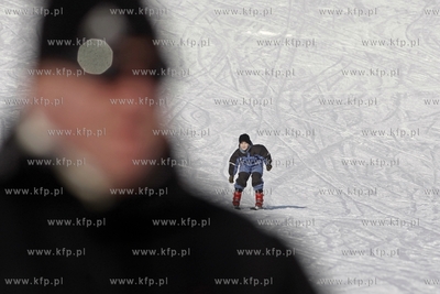 Stok narciarski w Trzepowie w okolicach Przywidza.
01.02.2014
fot....