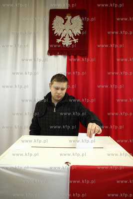 Referendum w sprawie odwolania wojta gminy Trabki Wielki...