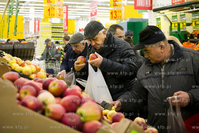 Oficjalne otwarcie hipermarketu Auchan przy ul. Kołobrzeskiej...