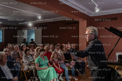 Czwartkowe Wieczory Muzyczne w sopockim Dworku Sierakowskich...