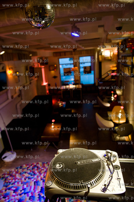 Sopot. Restauracja, bar Spoldzielnia Literacka
09.08.2011
fot....